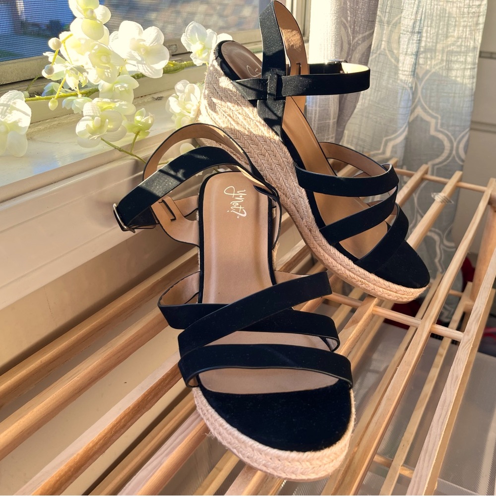 Black wedge strap sandals size 10